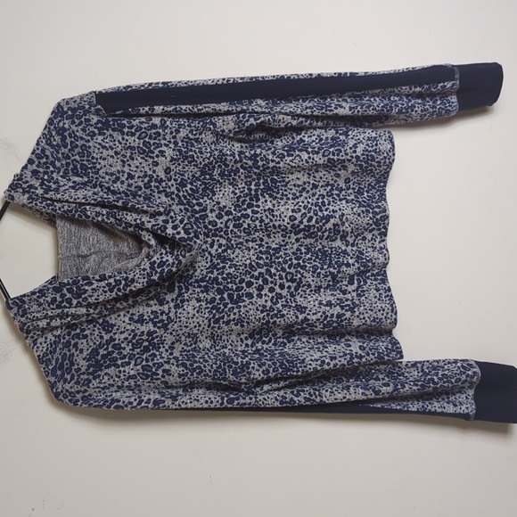 Y2kChampion So Soft Knit Blue Animal Print Loungewear Crop - Picture 6 of 9